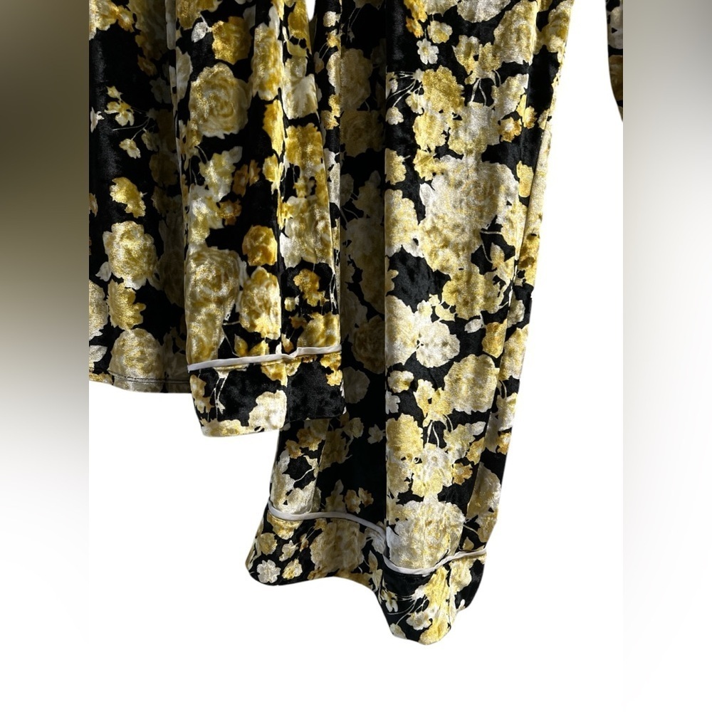 Sofia intimates long sleeve black and gold floral pajama set - Picture 7 of 7